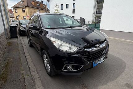 Hyundai ix35 126.000 km 8.795 &euro; Mainz-Kostheim 55246