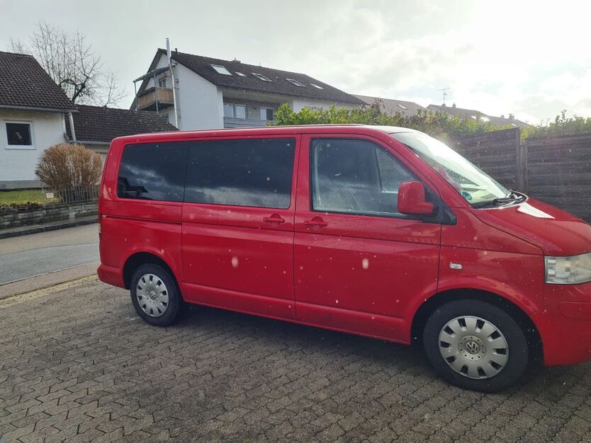 VW T5 Multivan 170.000 km 13.950 € Langenbach 85416