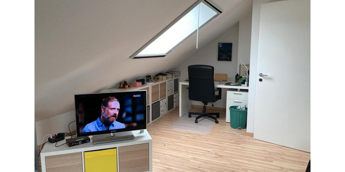 Dachgeschoßwohnung Kirchzarten - 1 Zimmer, 16 m&sup2;, 600&euro; | Angebot:25170900