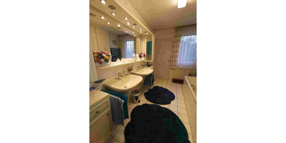 Einfamilienhaus Villingen-Schwenningen Schwenningen - 6 Zimmer, 134 m&sup2;, 260.000&euro; | Angebot:26299728