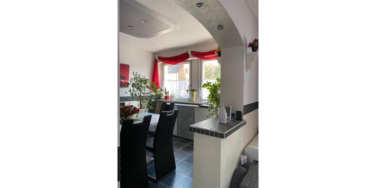 Mehrfamilienhaus, Wohnhaus Kirkel - 9 Zimmer, 189 m&sup2;, 319.000&euro; | Angebot:27249494