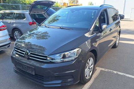 VW Touran 121.000 km 18.250 &euro; Bebra 36179
