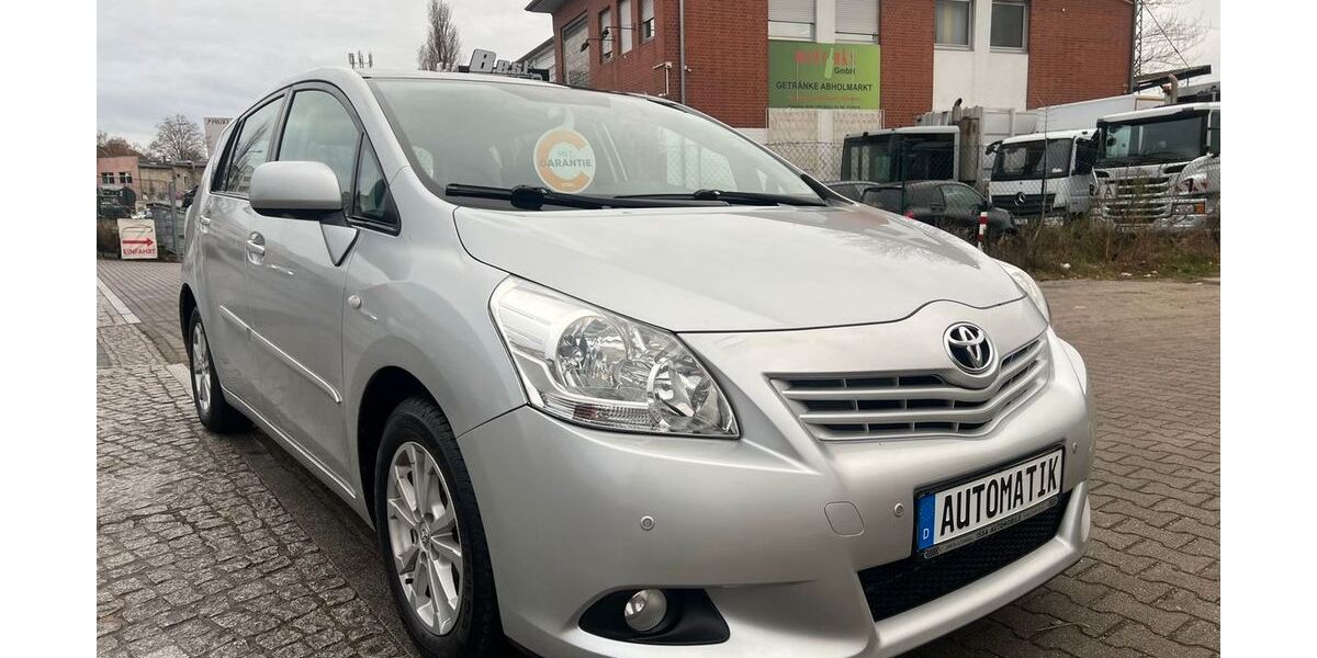 Toyota Verso 119.000 km 9.990 € Berlin 10551