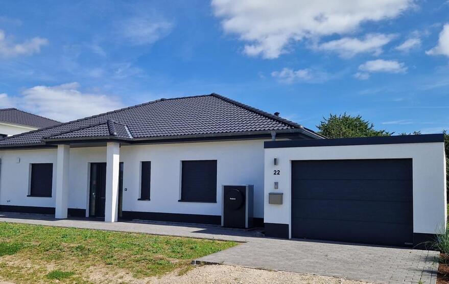 Erstvermietung: Luxuriöser Bungalow