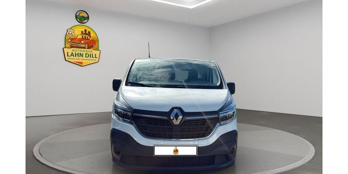 Renault Trafic 32.000 km 18.995 &euro; Eschenburg - Hirzenhain Bahnhof 35713