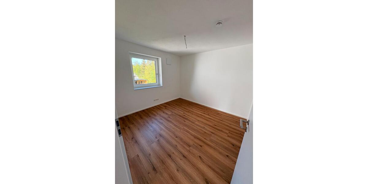 Etagenwohnung Landsberg am Lech Ellighofen - 4 Zimmer, 105 m&sup2;, 1.950&euro; | Angebot:26308515