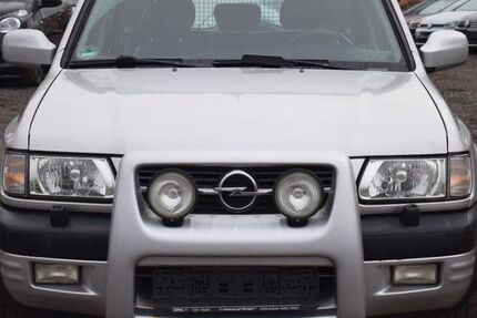 Opel Frontera 82.000 km 6.999 &euro; Berlin 13597