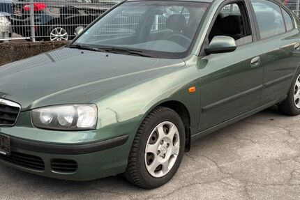 Hyundai Elantra 175.000 km 1.700 &euro; Hilden 40721