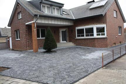 Haus Jülich - 6.5 Zimmer, 215 m&sup2;, 659.000&euro; | Angebot:25406846
