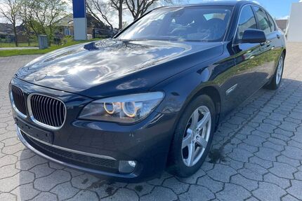 BMW 750