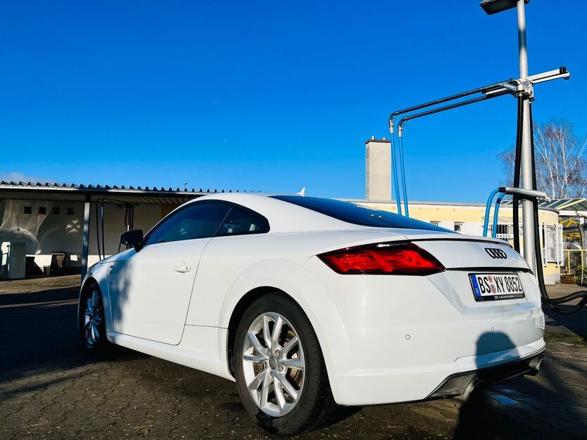 Audi TT 95.000 km 22.990 € Schwalbach 65824
