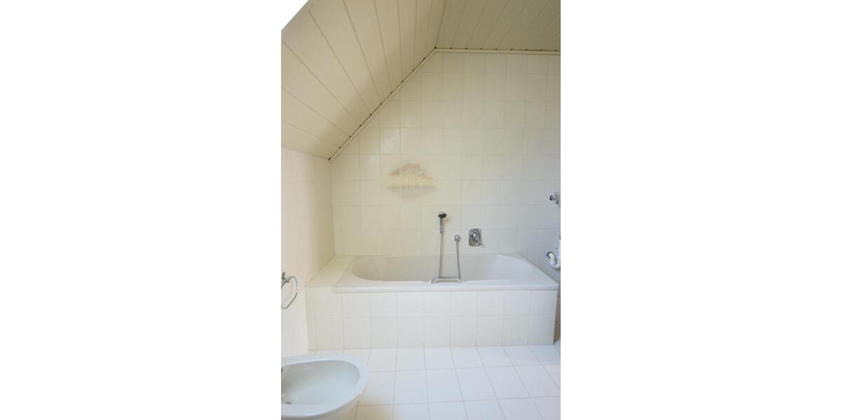 Etagenwohnung Borchen - 4 Zimmer, 97 m&sup2;, 595&euro; | Angebot:25479729