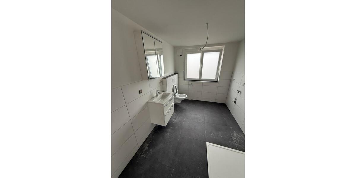 Dachgeschoßwohnung Heubach - 3.5 Zimmer, 91 m&sup2;, 1.430&euro; | Angebot:26364869