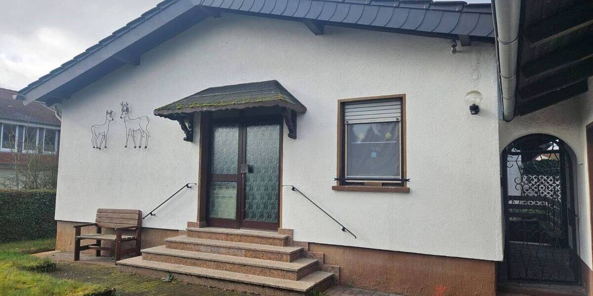 Bungalow Blieskastel - 4 Zimmer, 97 m&sup2;, 240.000&euro; | Angebot:26292936