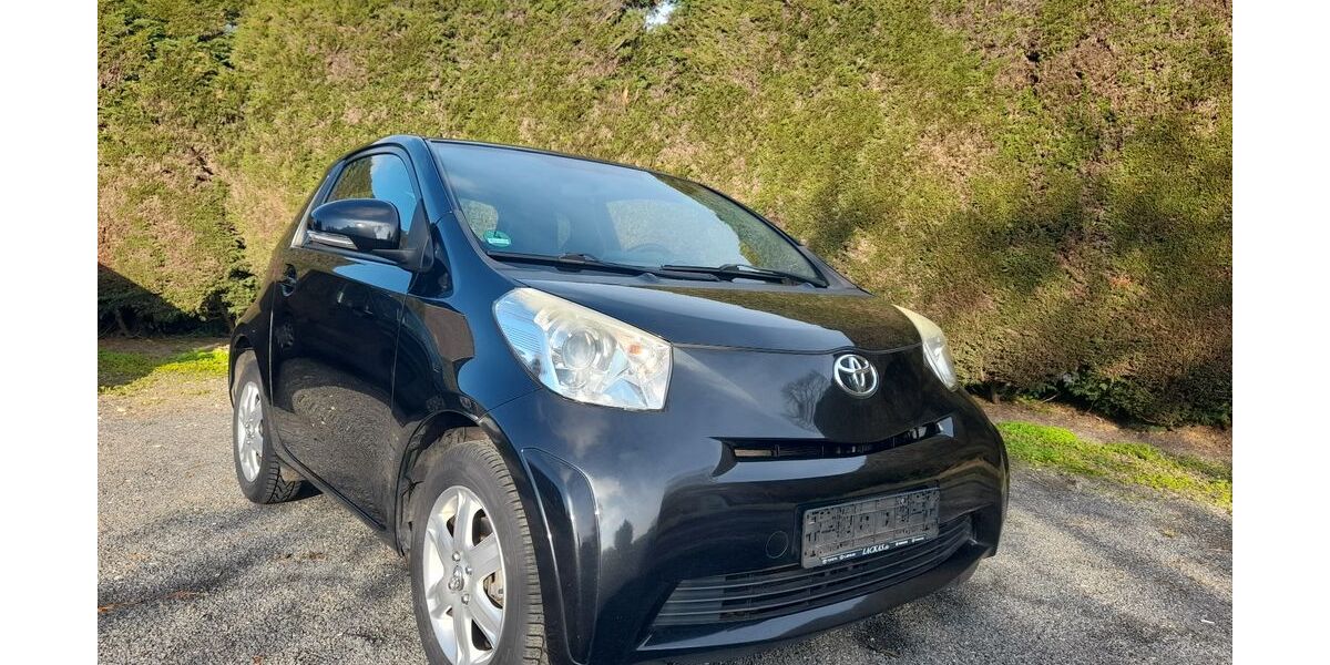 Toyota IQ 275.688 km 2.500 &euro; Rheinberg 47495