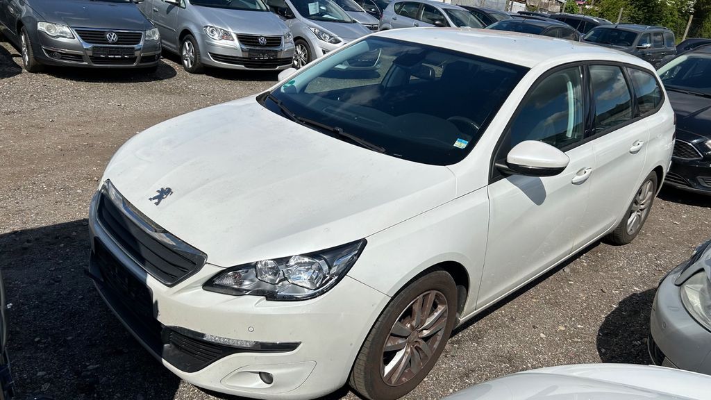 Peugeot 308 121.000 km 5.980 &euro; Rendsburg 24768