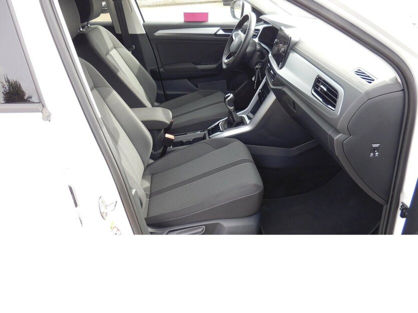 VW T-Roc 1.0 Life TSI BMT Navi Klima Alu 19.990 km 21.390 € Vordorf 38533