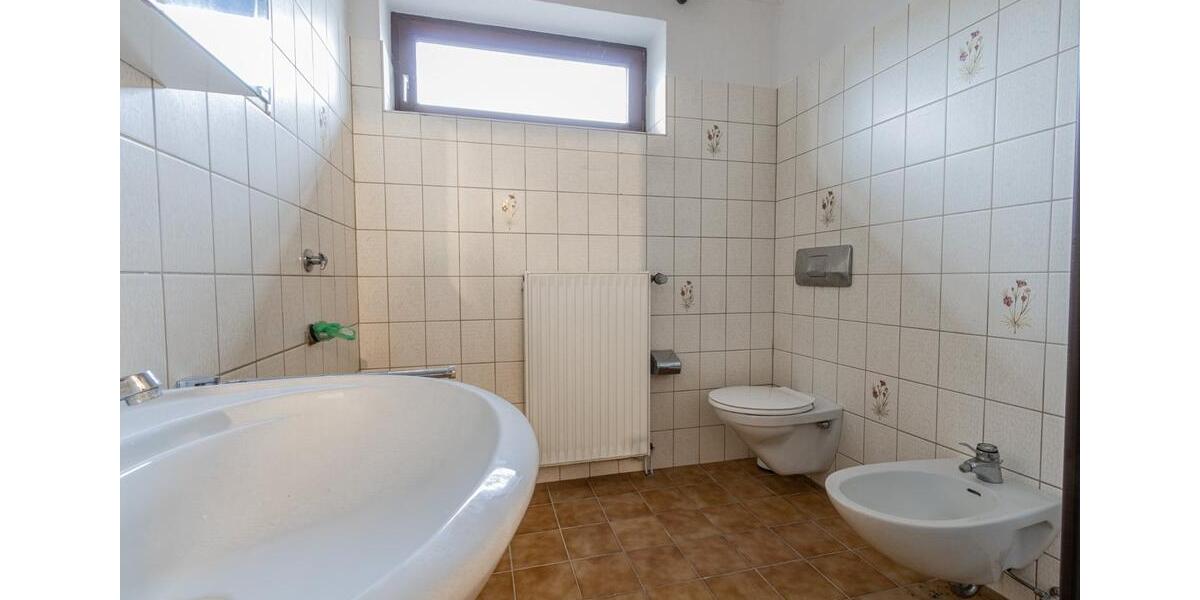 Gewerbeobjekt Hude (Oldenburg) - 2.570&euro; | Angebot:24973760