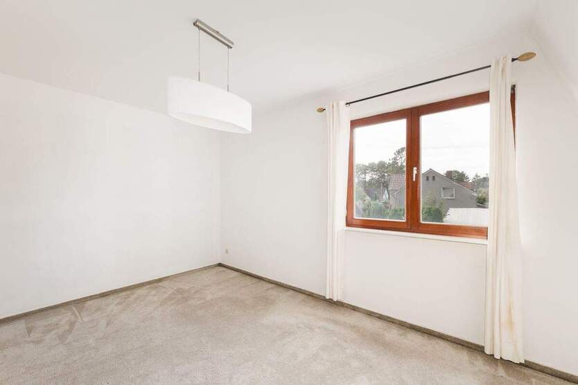 Seenah! Einfamilienhaus in Müggelheim - Mit Einbauküche, Fußbodenheizung, Carport, Nebengebäude usw. 4 zimmer