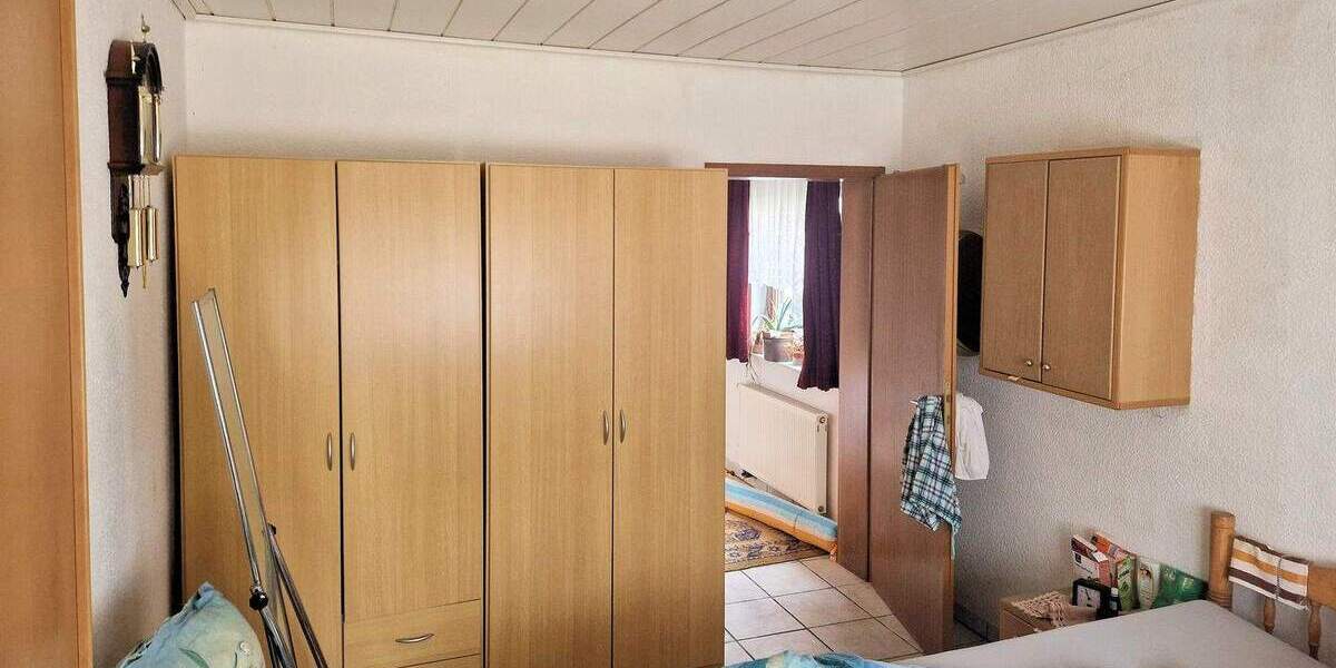 Mehrfamilienhaus, Wohnhaus Nümbrecht Breunfeld - 5 Zimmer, 138 m&sup2;, 198.000&euro; | Angebot:23969989