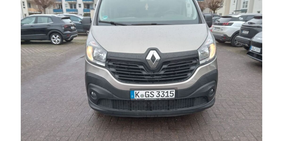 Renault Trafic 133.600 km 9.999 &euro; köln 50999