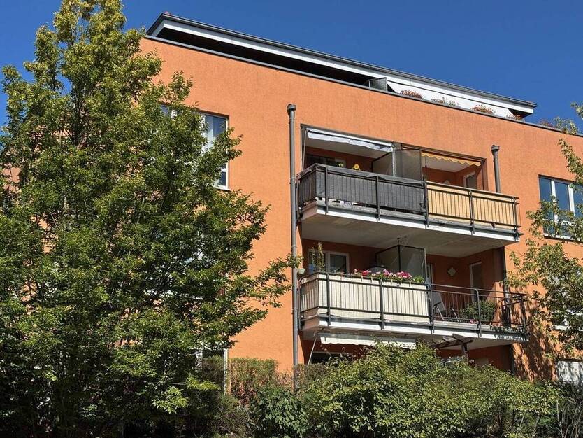 Eigentumswohnung in Bernau-Friedenstal mit 2 Zimmern, Südbalkon und Tiefgaragenstellplatz zur Selbstnutzung