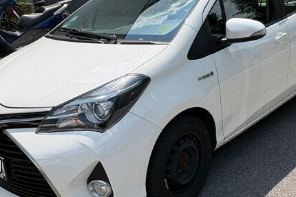 Toyota Yaris 82.700 km 9.800 &euro; München 81377