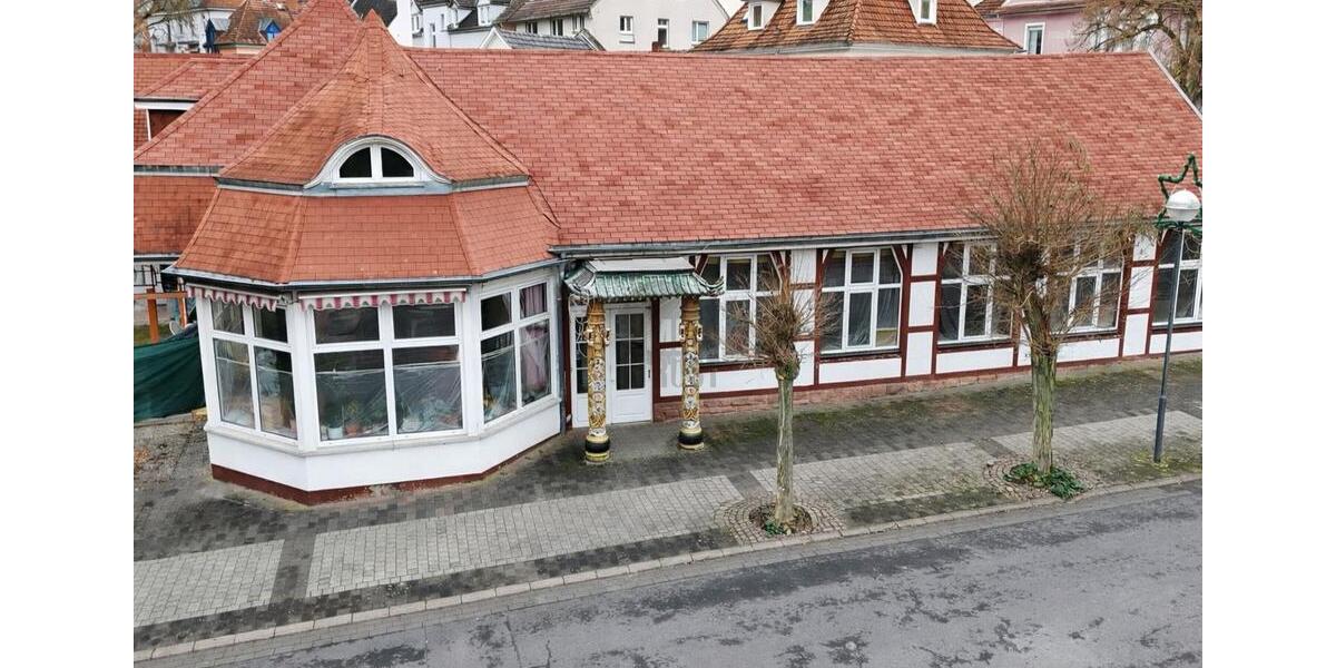 PERFEKT FÜR KONZEPTE, DIE AUFFALLEN WOLLEN - EIN ORT, DER IM GEDÄCHNIS BLEIBT: HISTORISCHE ARCHITEKTUR MIT INDIVIDUELLEM CHARME zimmer