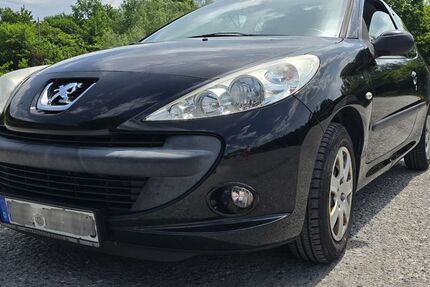 Peugeot 206 111.000 km 2.190 &euro; Hohenlinden 85664