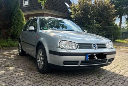 VW Golf 92.225 km 2.500 &euro; Neumünster 24539