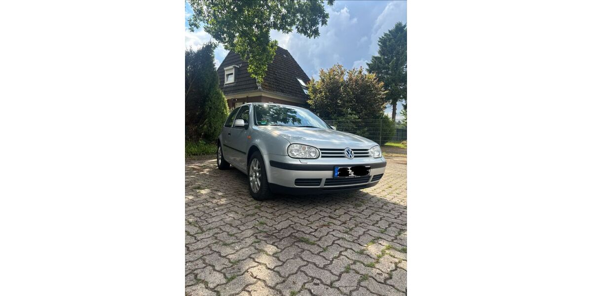 VW Golf 92.225 km 2.500 &euro; Neumünster 24539