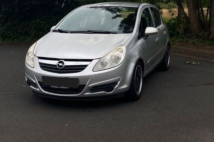 Opel Corsa 185.000 km 2.999 &euro; Büdingen 63654