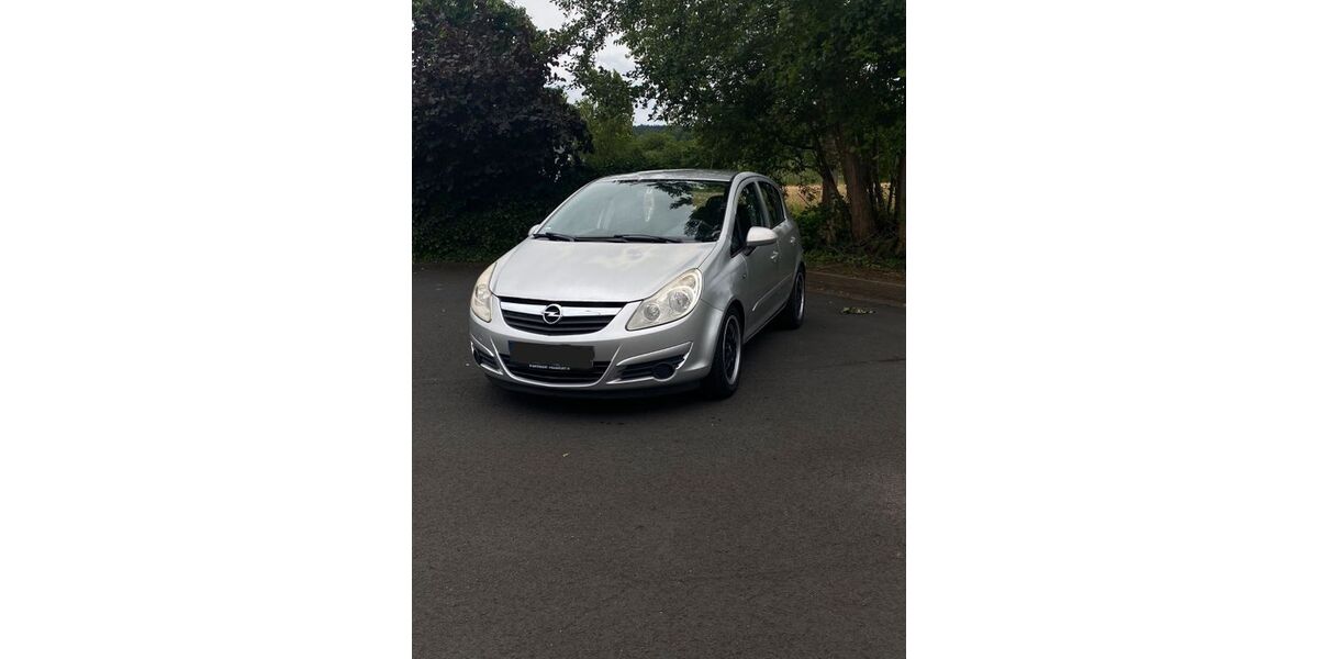 Opel Corsa 185.000 km 2.999 &euro; Büdingen 63654