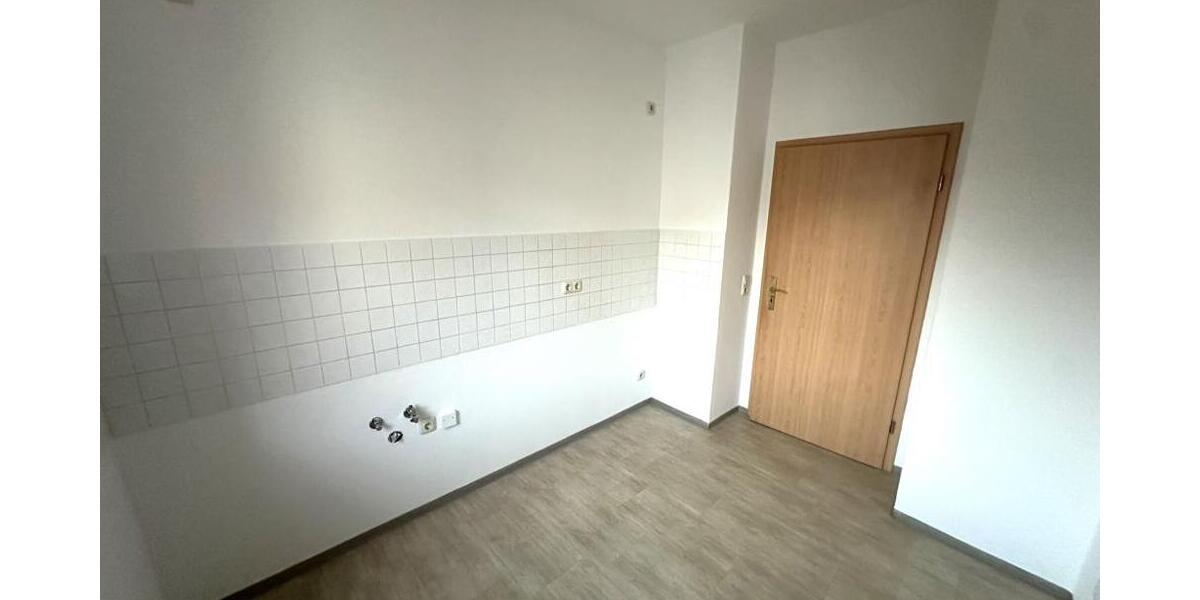 Ihr neues Zuhause: 3-Raum-Wohnung mit Balkon und Bad mit Dusche & Wanne! - Etagenwohnung Gera Debschwitz | Angebot:26846548