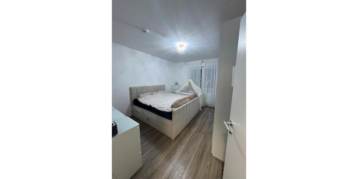 Etagenwohnung Laatzen - 3 Zimmer, 79 m&sup2;, 1.140&euro; | Angebot:26414955