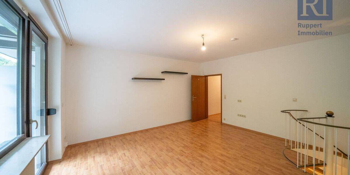Etagenwohnung Würzburg Steinbachtal - 2 Zimmer, 48 m&sup2;, 209.000&euro; | Angebot:26891681