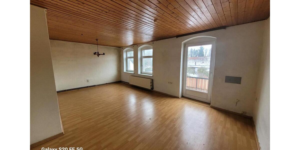 Einfamilienhaus Emmerthal - 7 Zimmer, 200 m&sup2;, 99.000&euro; | Angebot:26147374