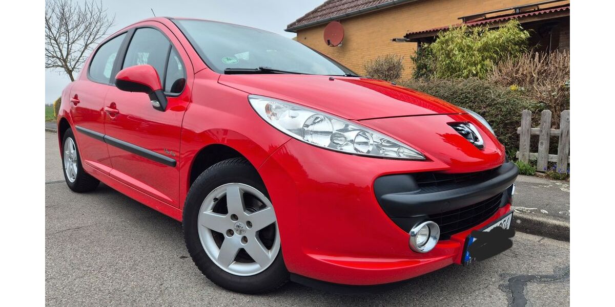 Peugeot 207 100.600 km 2.850 &euro; Bad Salzdetfurth 31162