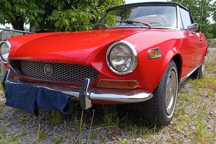 Fiat 124 Spider 43.700 km 10.999 &euro; Schwarzhofen 92447