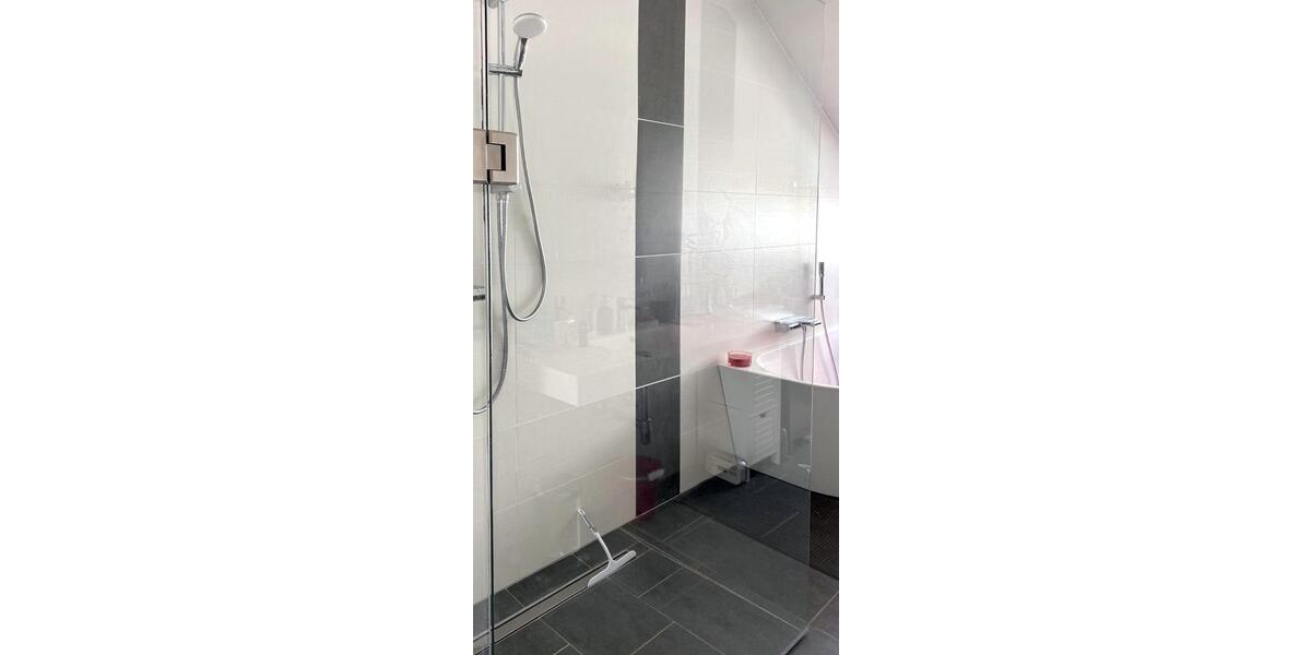 Dachgeschoßwohnung Warstein - 3 Zimmer, 100 m&sup2;, 695&euro; | Angebot:26664057