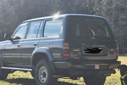 Toyota Land Cruiser 340.000 km 45.499 € Burggen 86977