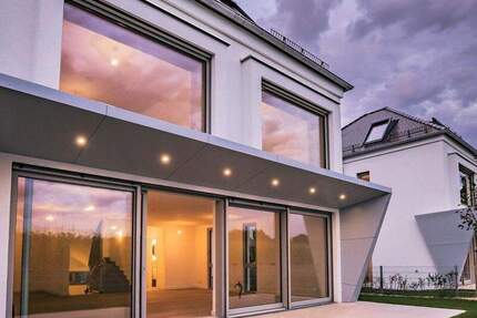 Neubau Einfamilienhaus mit Tiefgarage und Traumblick 6 zimmer