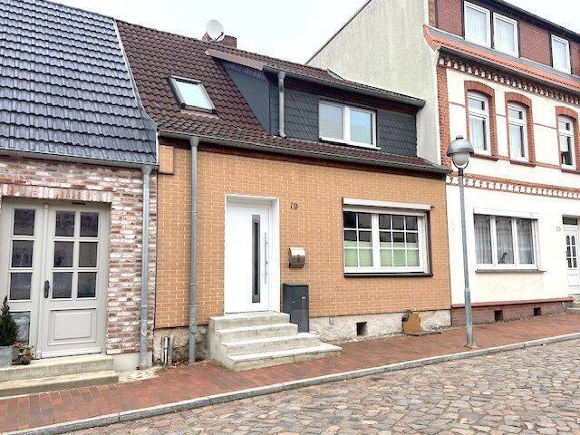 Einfamilienhaus Laage - 3 Zimmer, 95 m&sup2;, 139.000&euro; | Angebot:25706215