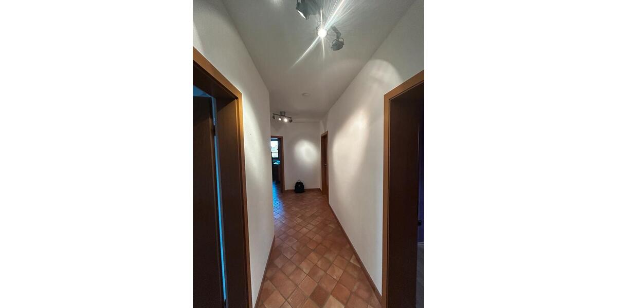 Dachgeschoßwohnung Bad Arolsen - 2 Zimmer, 70 m&sup2;, 600&euro; | Angebot:26323154