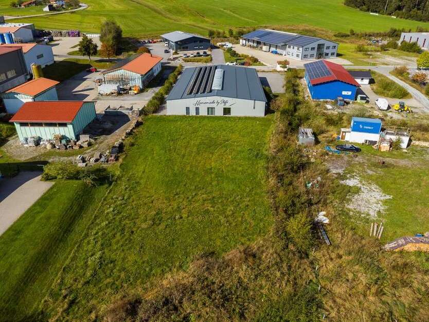 Halle in Kirchberg 990.000 € 915 m²