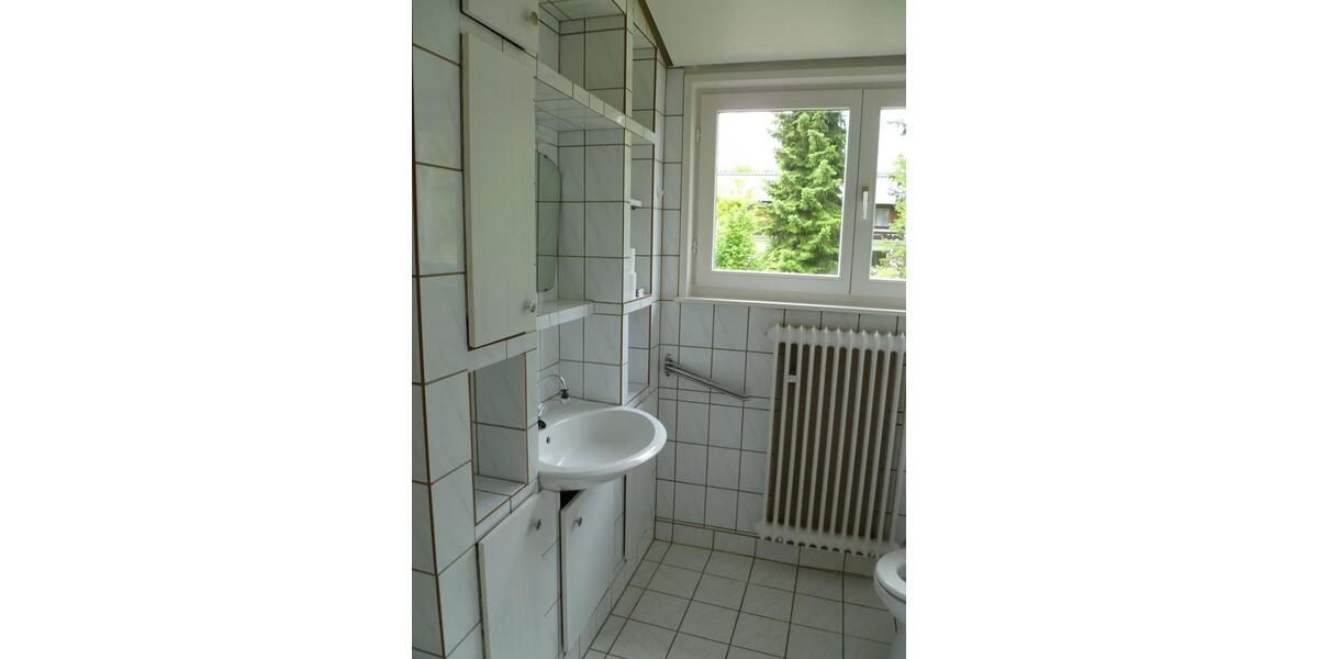Dachgeschoßwohnung Wiehl - 3 Zimmer, 80 m&sup2;, 510&euro; | Angebot:26367867