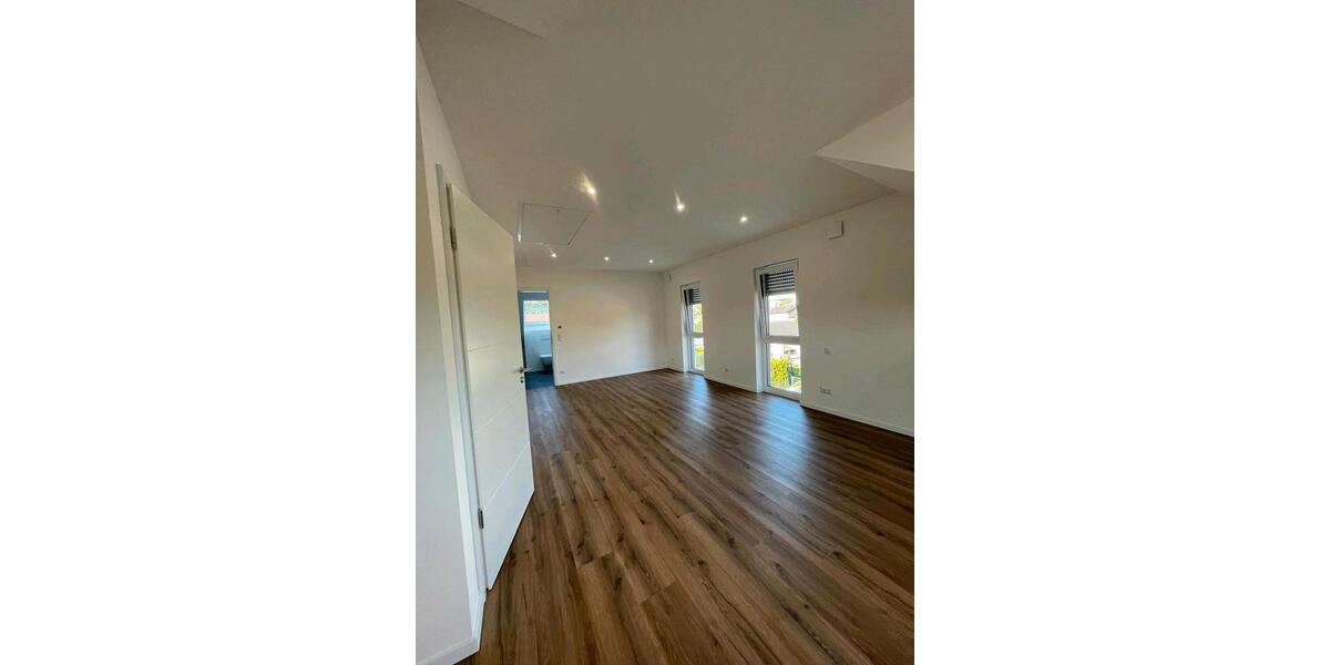 Reihenhaus Aindling - 5 Zimmer, 155 m&sup2;, 2.300&euro; | Angebot:25498250