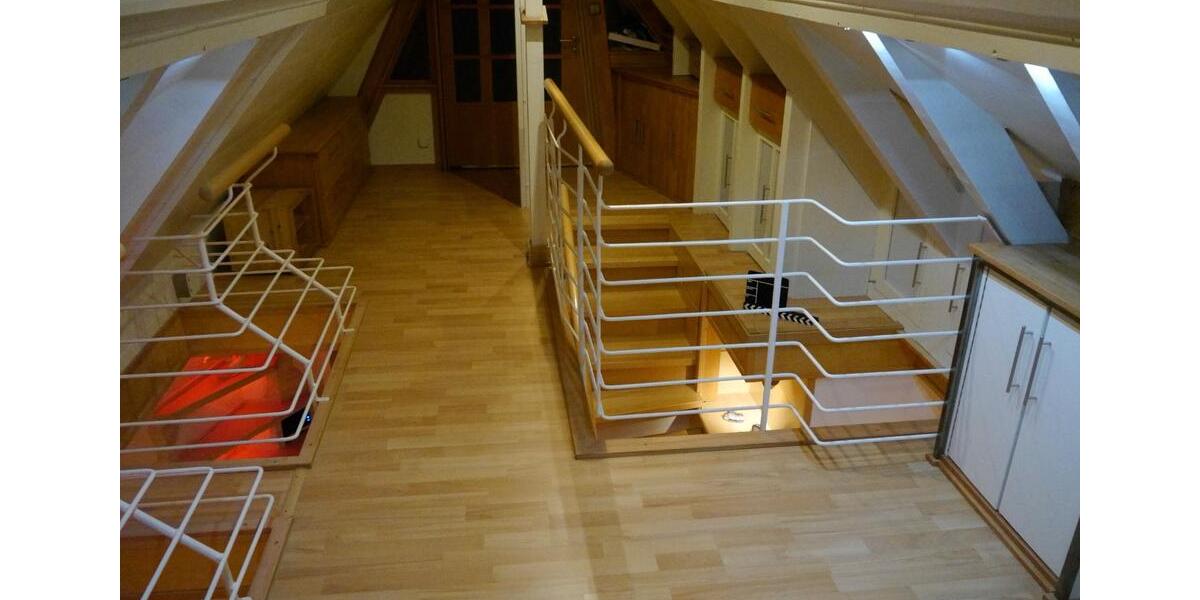 Dachgeschoßwohnung Baunatal - 4 Zimmer, 124 m&sup2;, 1.080&euro; | Angebot:25419152