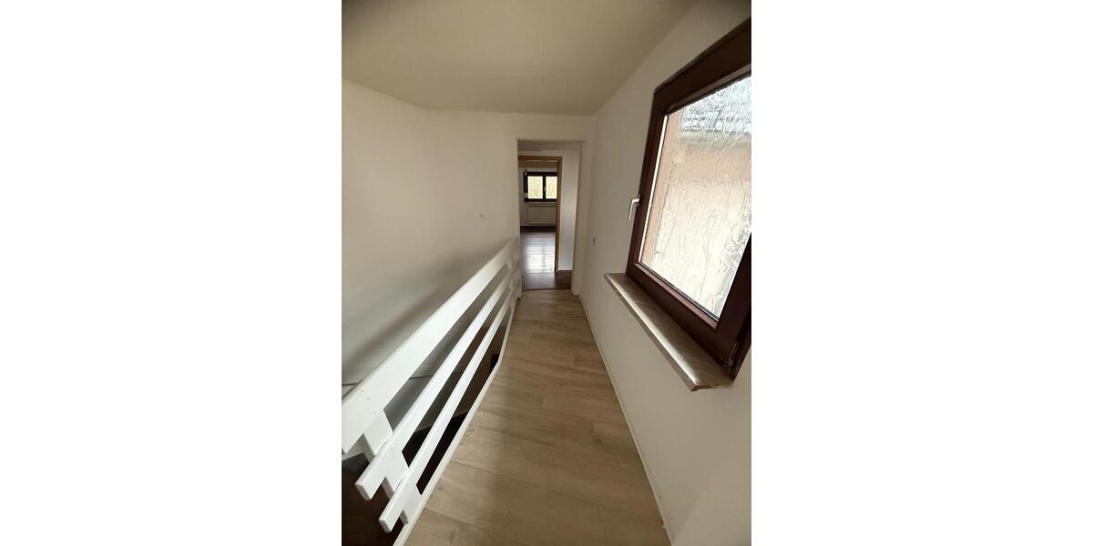 Einfamilienhaus Runkel - 5 Zimmer, 120 m&sup2;, 1.200&euro; | Angebot:24748814