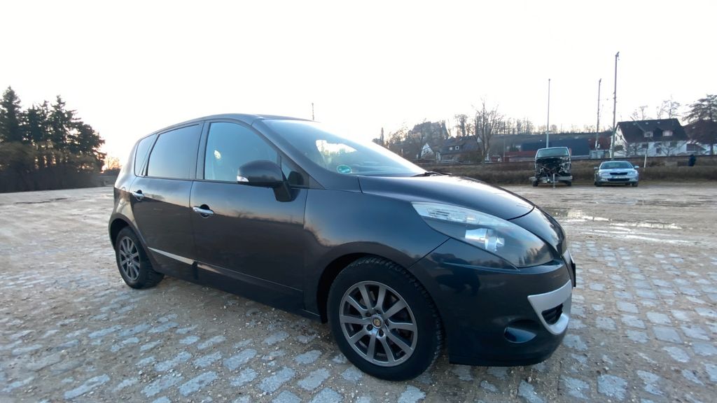 Renault Scenic 232.000 km 2.800 &euro; Neu-Ulm 89231